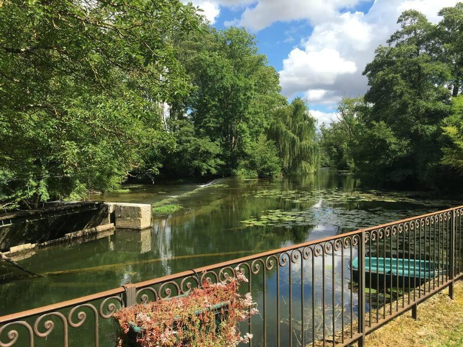 Magnifique Moulin Proche Chablis, Jacuzzi Et Riviere Villa Annay-sur-Serein Dış mekan fotoğraf