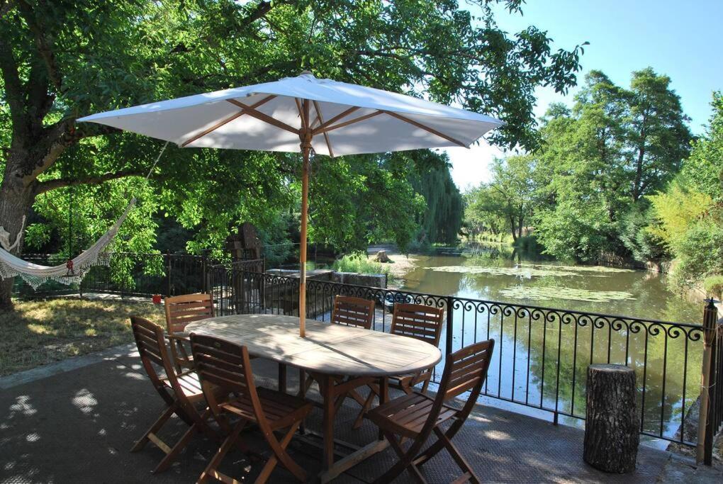 Magnifique Moulin Proche Chablis, Jacuzzi Et Riviere Villa Annay-sur-Serein Dış mekan fotoğraf